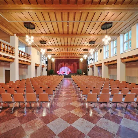 酒店 鲁维格德巴耶可罗斯特酒店 埃塔尔