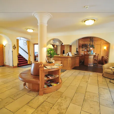 酒店 鲁维格德巴耶可罗斯特酒店 4*