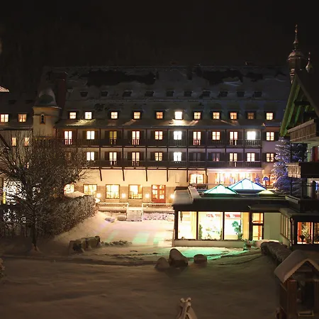 酒店 鲁维格德巴耶可罗斯特酒店 4*